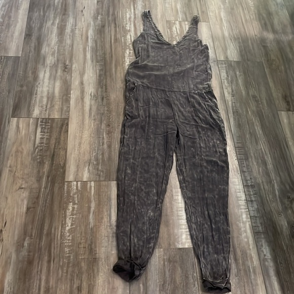 Revolve Chaser Heirloom Acid Wash Gray Jumpsuit small - Picture 4 of 10